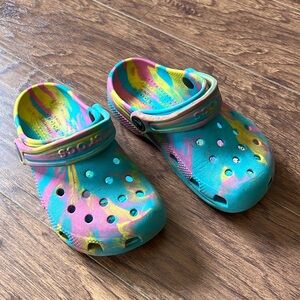 Tiedye Crocs c10